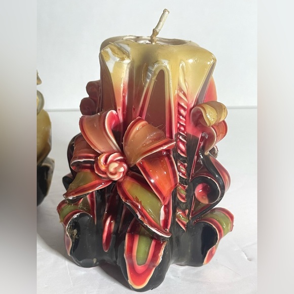 Set of 2 Unique vintage Artisan  hand carved 70s Glow ribbon candles Not Used. - Picture 6 of 9